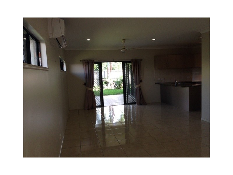 35 Seaways Street, Trinity Beach QLD 4879