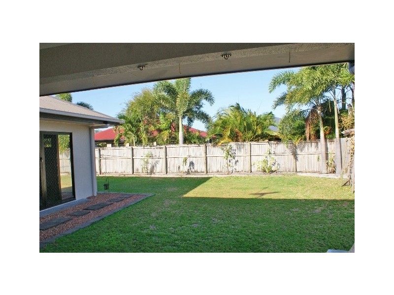 21 Moojeeba Way, Trinity Park QLD 4879