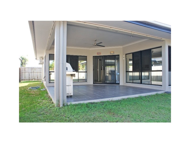 21 Moojeeba Way, Trinity Park QLD 4879