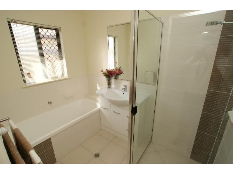 31 Angor Road, Trinity Park QLD 4879