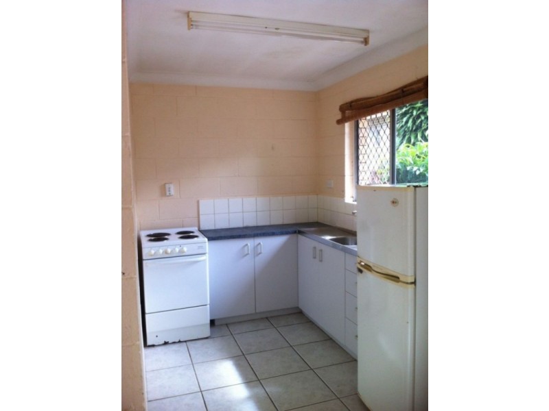 4/75 Mann Street, Westcourt QLD 4870