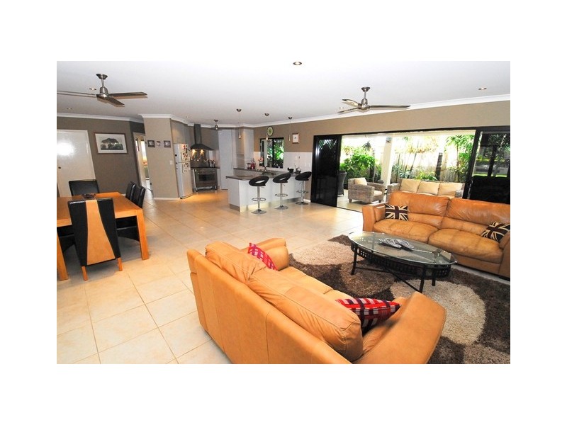 17 Burranong Street, Kewarra Beach QLD 4879