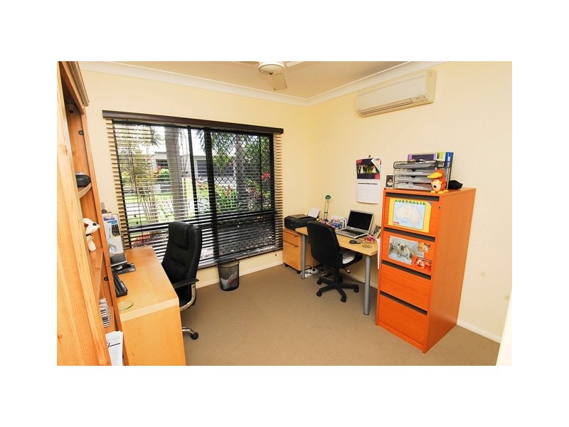 17 Burranong Street, Kewarra Beach QLD 4879