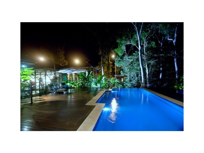 1 Argentea Boulevard, Palm Cove QLD 4879