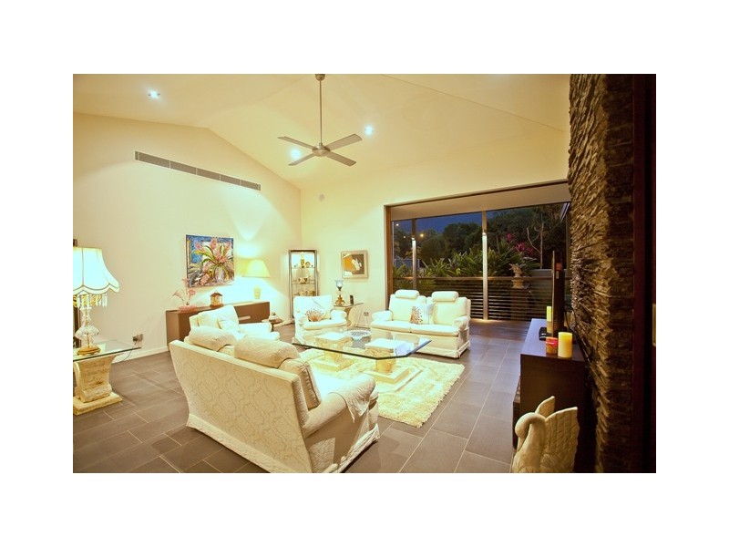 1 Argentea Boulevard, Palm Cove QLD 4879