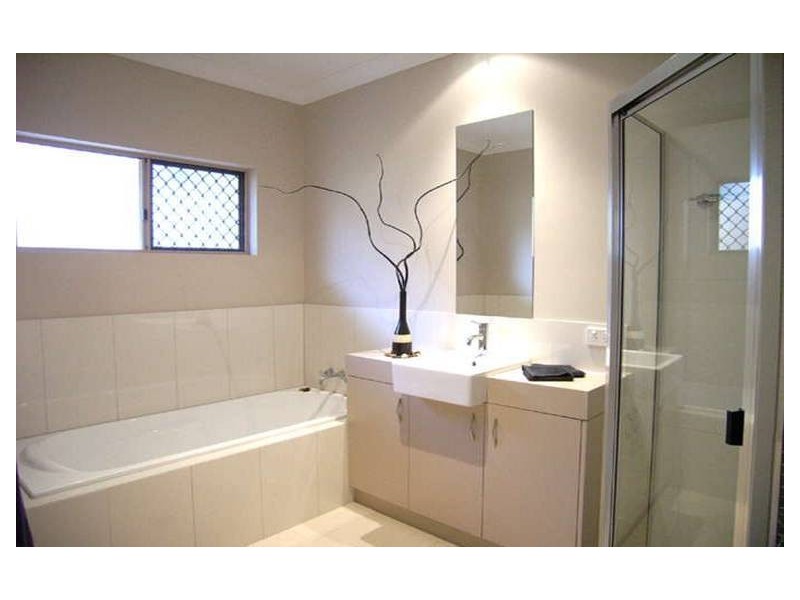 2 Pollock Close, Bentley Park QLD 4869