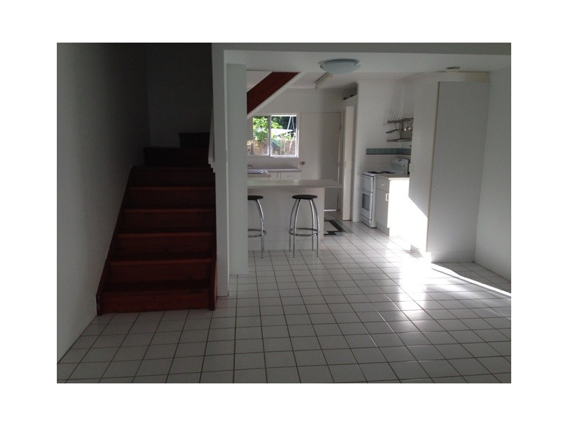2/18 Adair Street, Yorkeys Knob QLD 4878