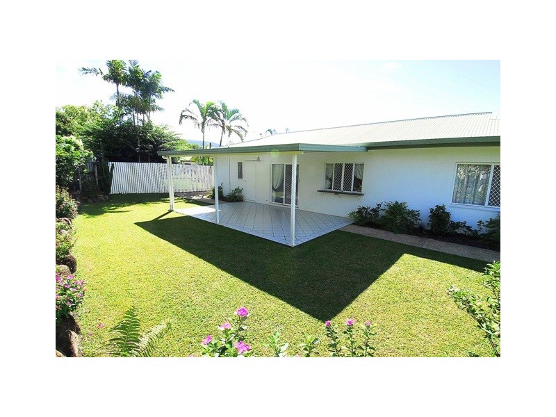 4 Whale Close, Kewarra Beach QLD 4879