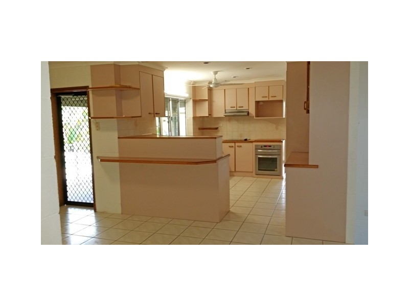 10 Sussex Street, Trinity Park QLD 4879