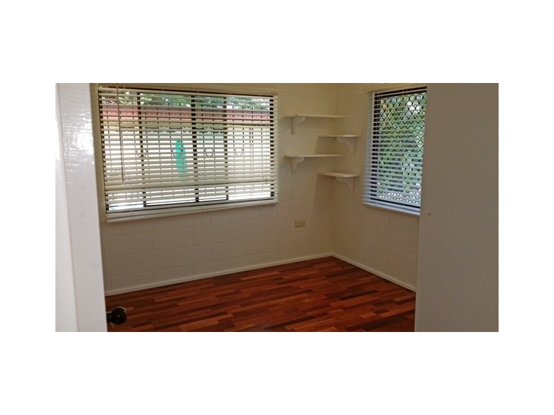 10 Sussex Street, Trinity Park QLD 4879