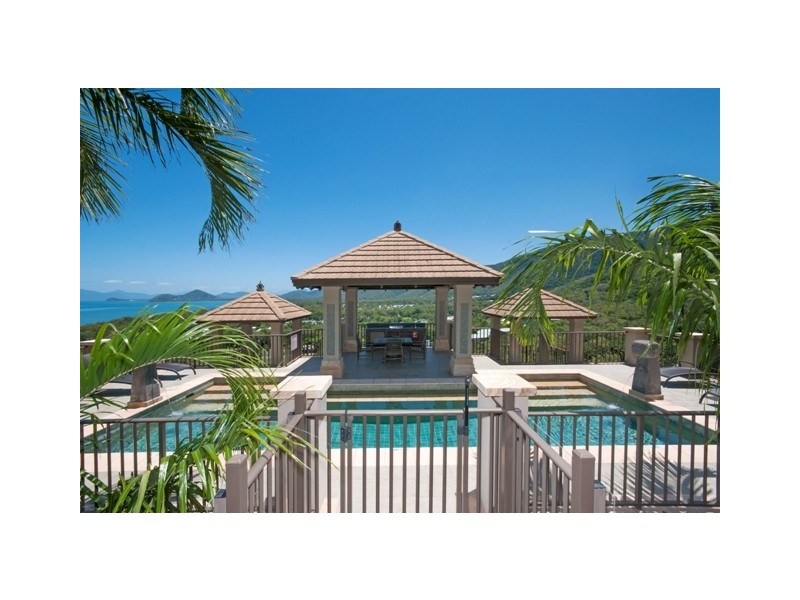 3/11 Colonel Cummings Drive, Palm Cove QLD 4879