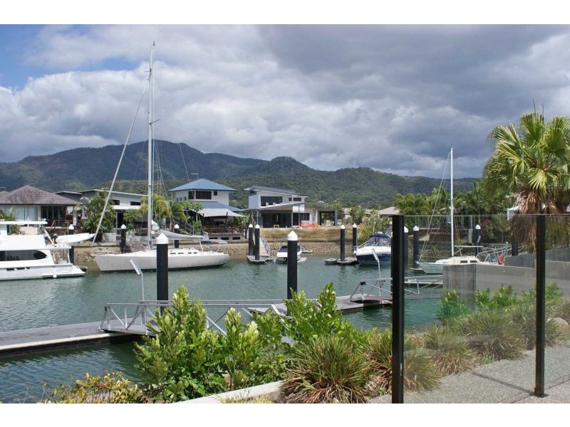 17 Brindabella Quay, Trinity Park QLD 4879