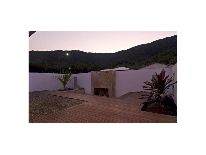 26 Hideaway Close, Palm Cove QLD 4879