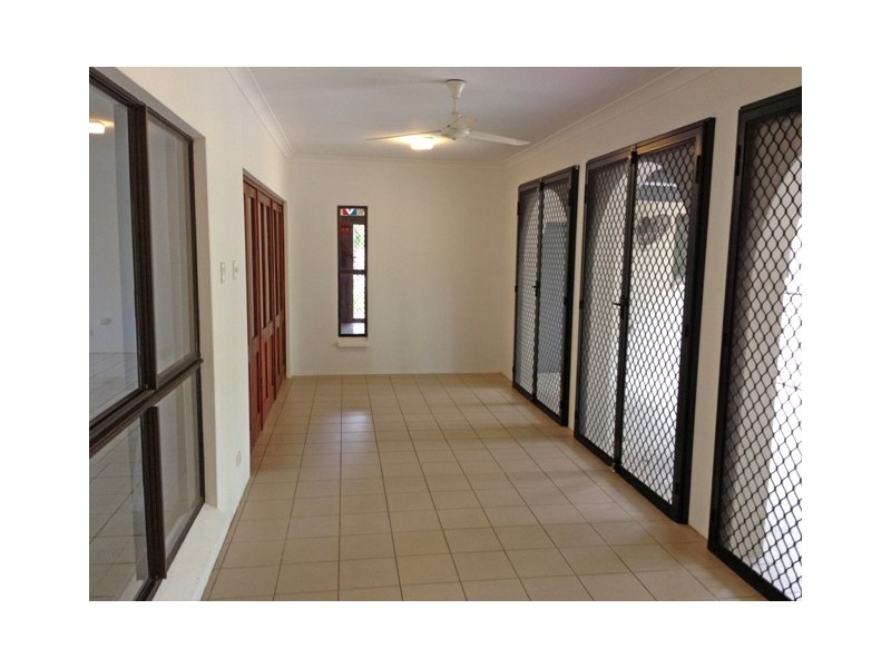 12 Hagen Close, Trinity Beach QLD 4879