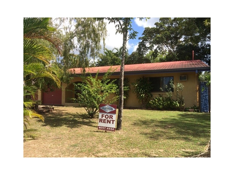 10 Debbie Street, Trinity Park QLD 4879