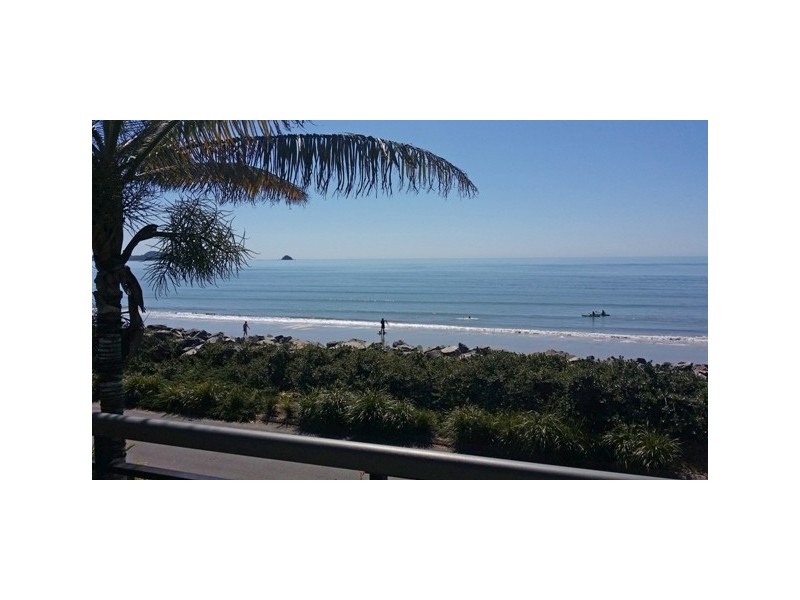 5 Arlington Esplanade, Clifton Beach QLD 4879