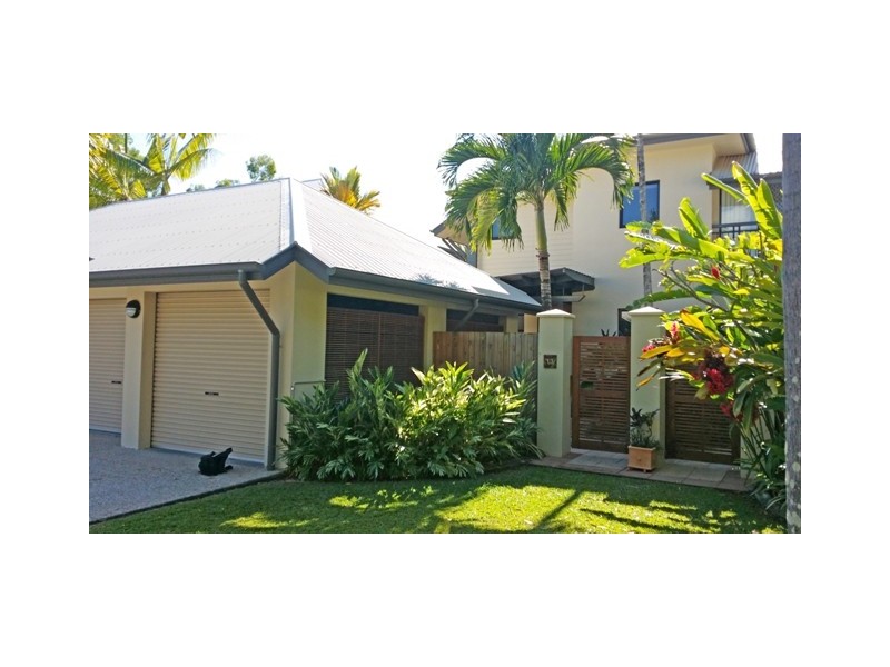 5 Arlington Esplanade, Clifton Beach QLD 4879