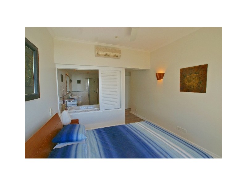 5 Arlington Esplanade, Clifton Beach QLD 4879