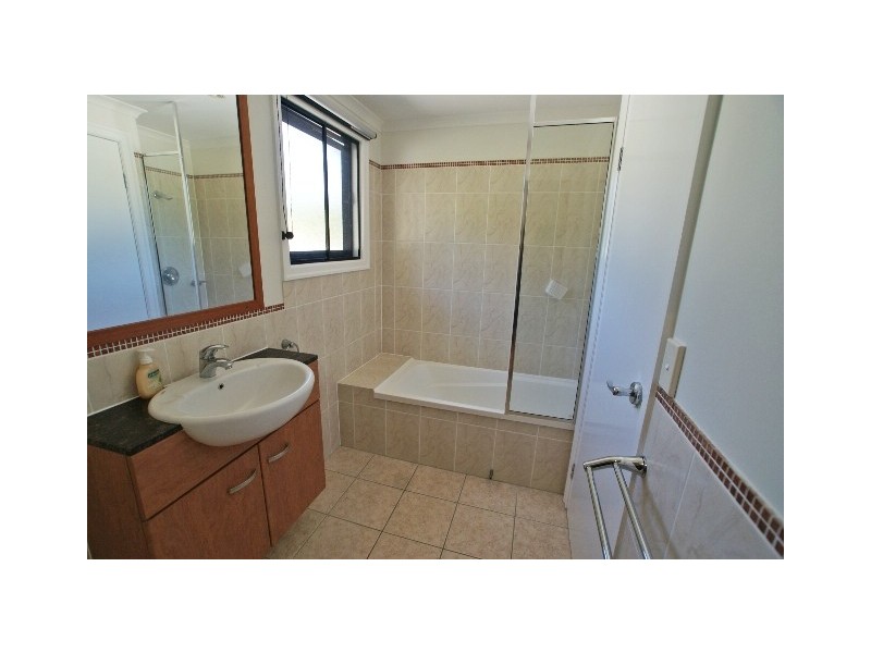 5 Arlington Esplanade, Clifton Beach QLD 4879