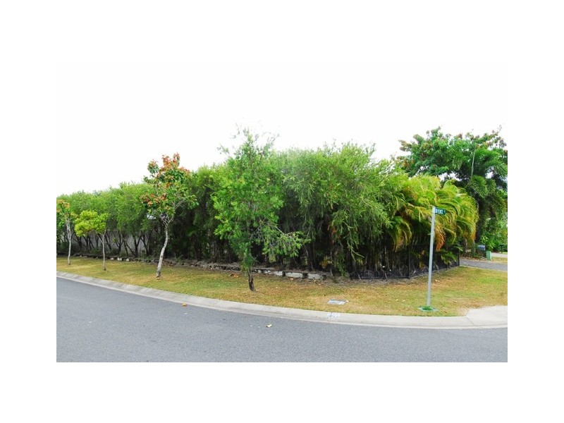 1 Venice Close, Kewarra Beach QLD 4879