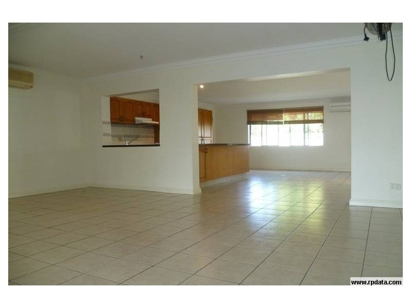 12 Mahogany Street, Manoora QLD 4870