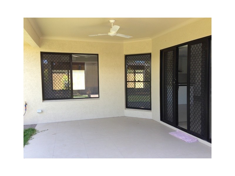 12 Eclipse Close, Trinity Beach QLD 4879