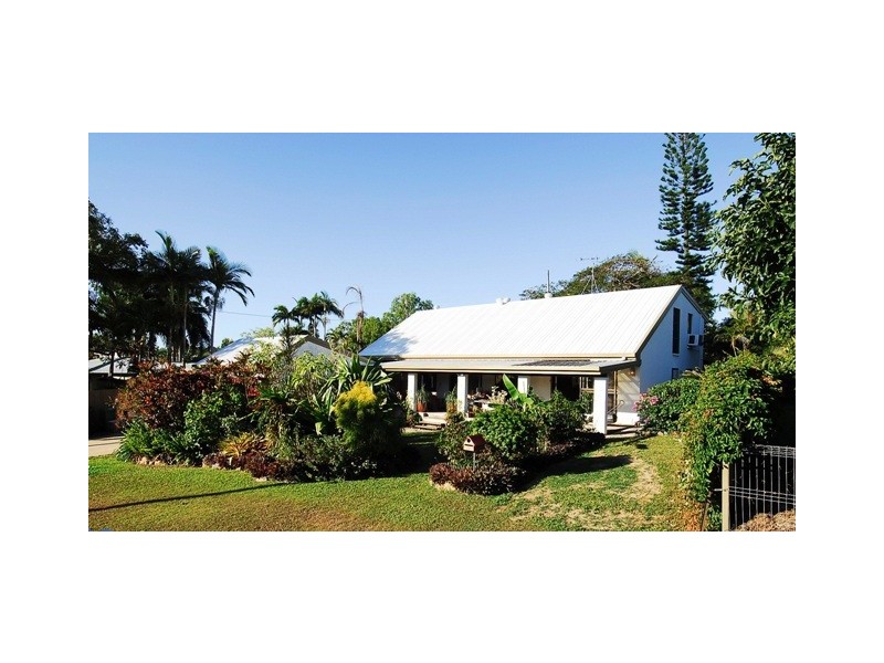 9 Boroko Close, Trinity Beach QLD 4879