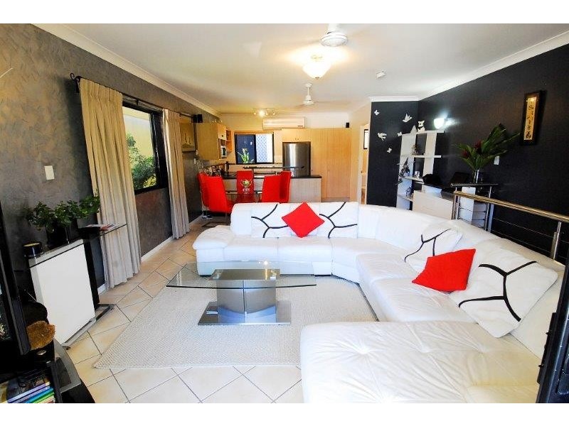 12/106 Moore Street, Trinity Beach QLD 4879