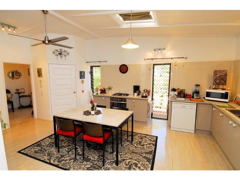 4 Madang Street, Trinity Beach QLD 4879