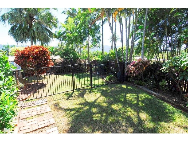 4 Madang Street, Trinity Beach QLD 4879