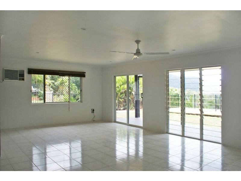 4 Marcia Close, Smithfield QLD 4878