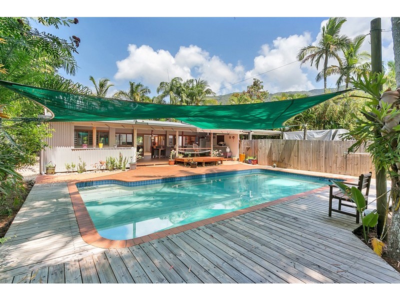 45 Terebra Street, Palm Cove QLD 4879