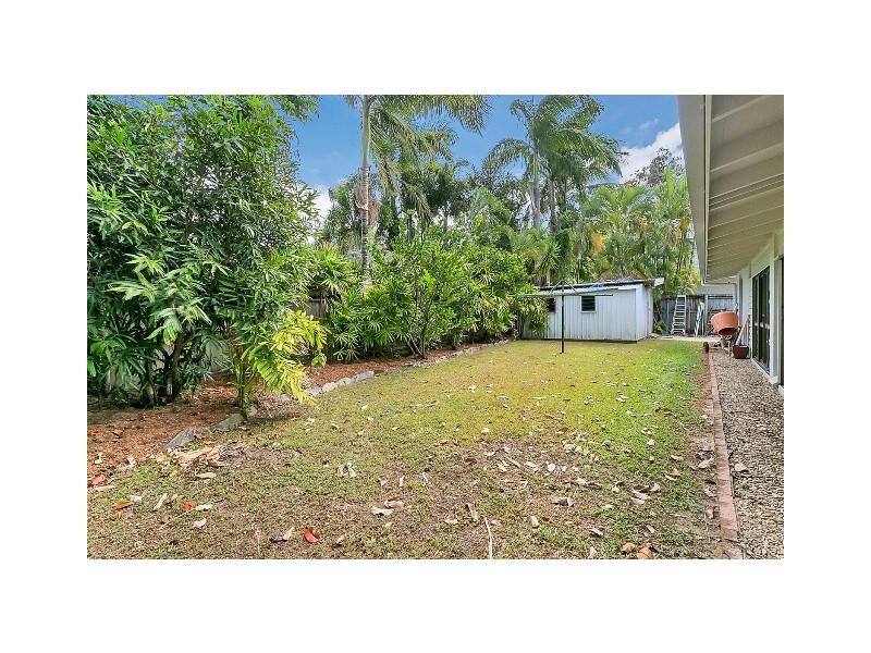 45 Terebra Street, Palm Cove QLD 4879