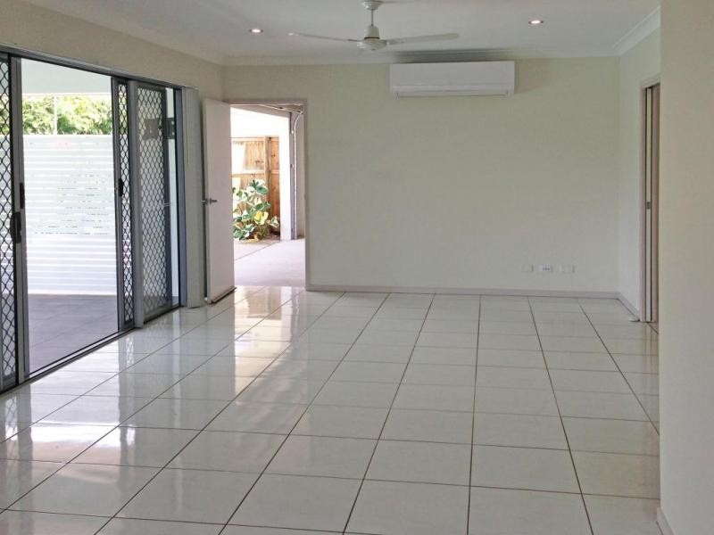 34 St Crispin Street, Clifton Beach QLD 4879