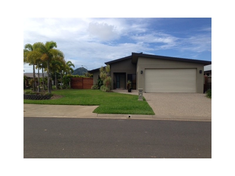 8 Montalbion Ave, Trinity Park QLD 4879