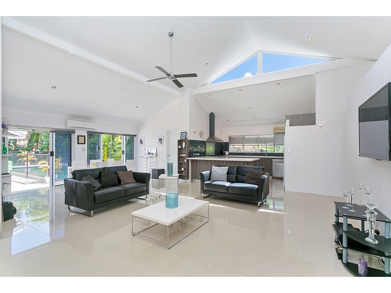 9 Brolga Street, Kewarra Beach QLD 4879