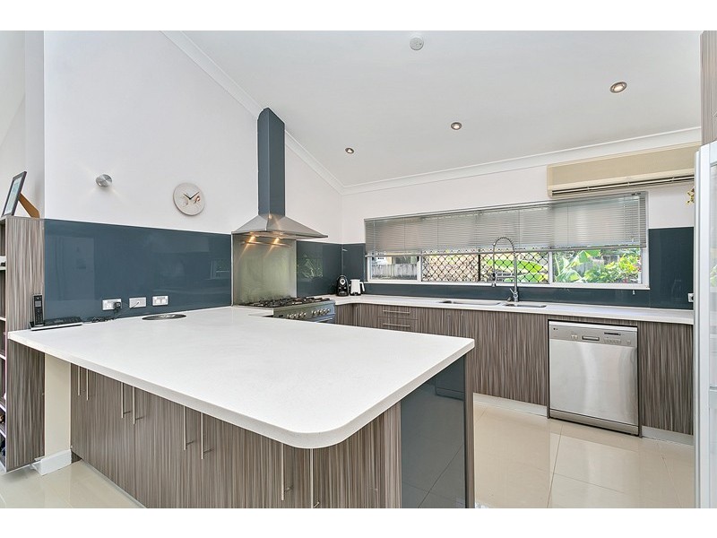 9 Brolga Street, Kewarra Beach QLD 4879