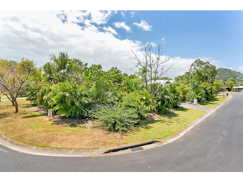 9 Brolga Street, Kewarra Beach QLD 4879