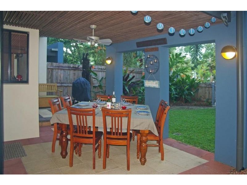 17/5 Arlington Esplanade, Clifton Beach QLD 4879