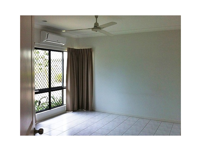 7 Imooya Place, Trinity Park QLD 4879