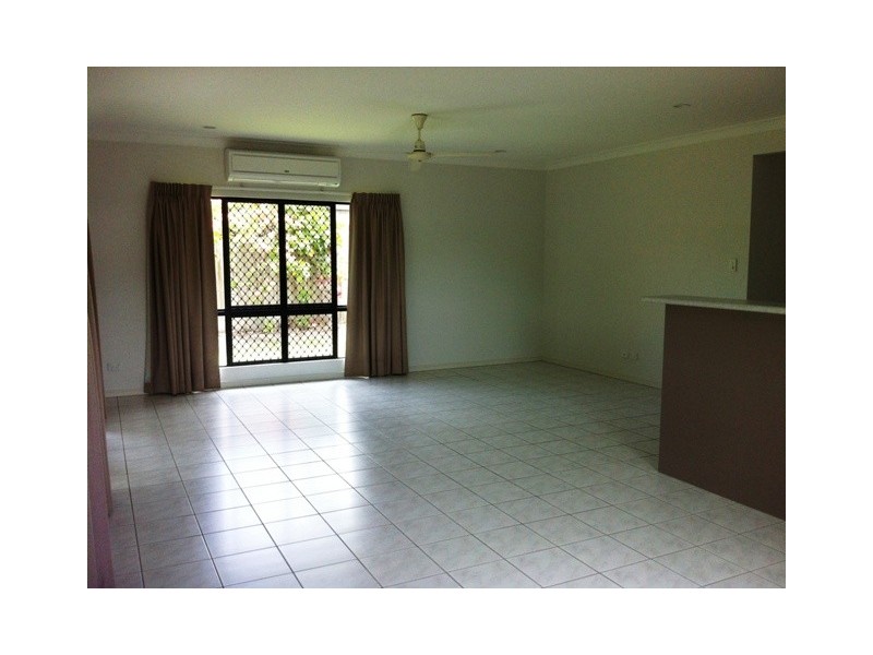 7 Imooya Place, Trinity Park QLD 4879