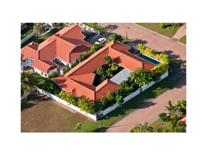 32 Cascade Avenue, Kewarra Beach QLD 4879
