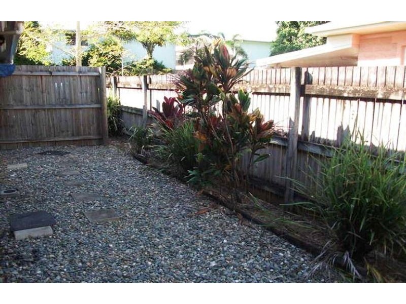 3/169 Kamerunga Rd, Freshwater QLD 4870