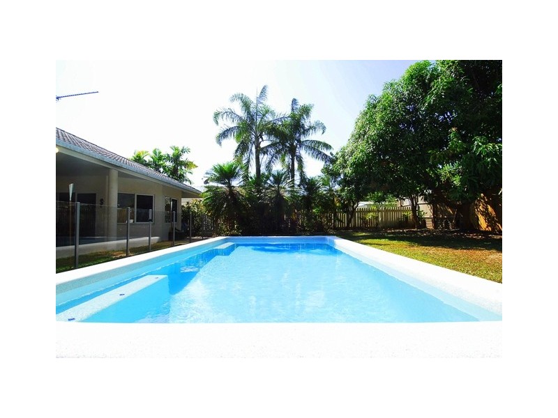 4 Parkinson Avenue, Kewarra Beach QLD 4879