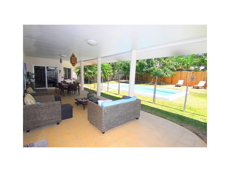 4 Parkinson Avenue, Kewarra Beach QLD 4879