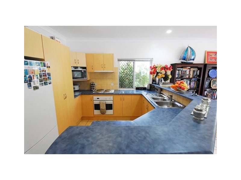 4 Parkinson Avenue, Kewarra Beach QLD 4879