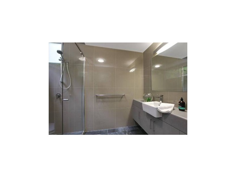 31 Savaii Close, Palm Cove QLD 4879