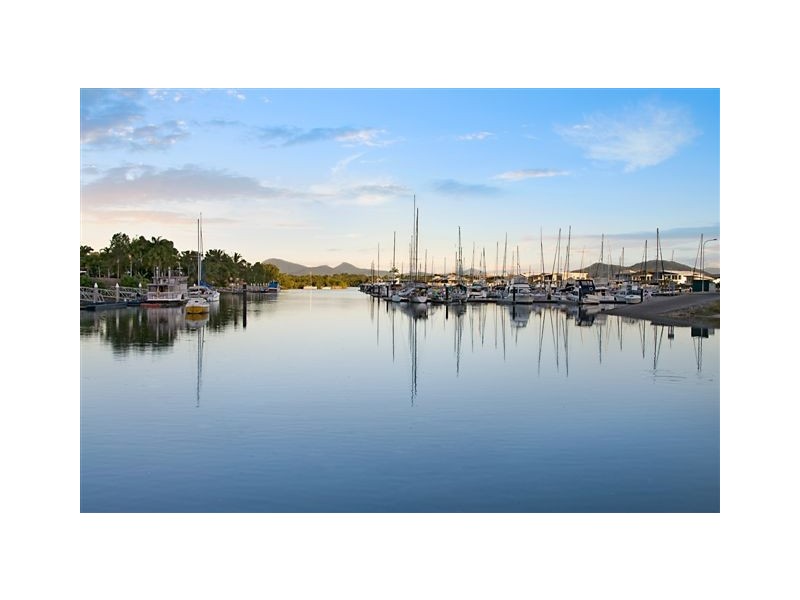82 Harbour Dve, Trinity Park QLD 4879