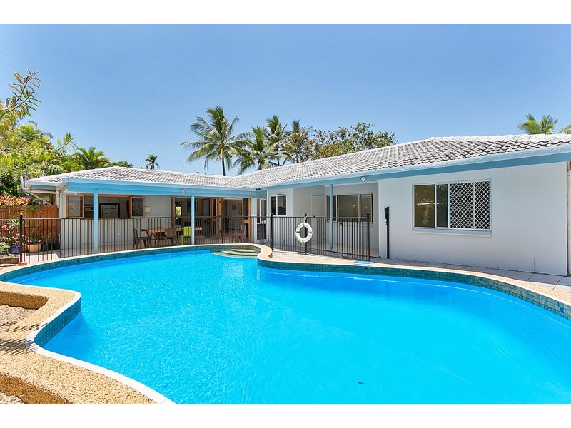 51 Terebra Street, Palm Cove QLD 4879