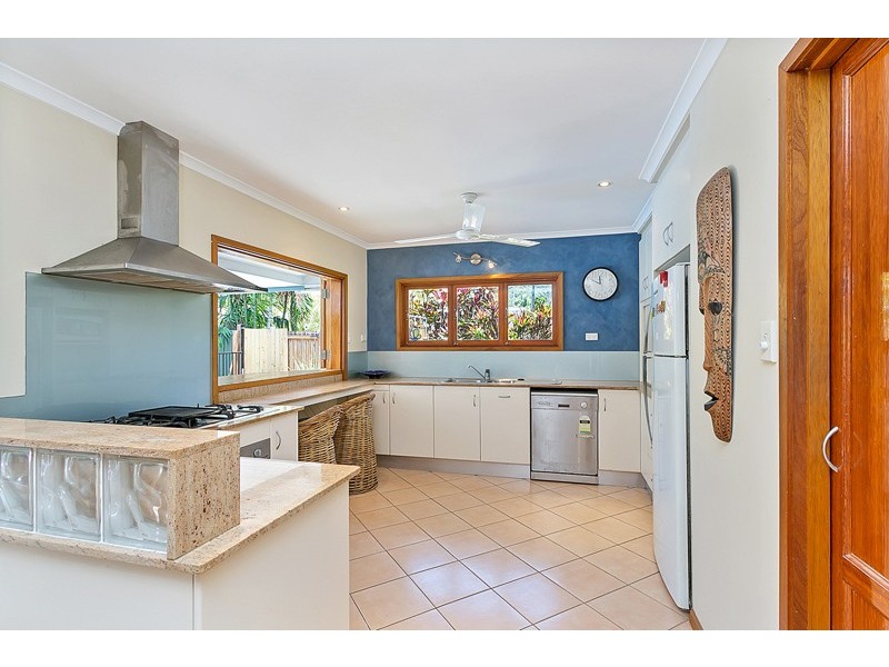 51 Terebra Street, Palm Cove QLD 4879